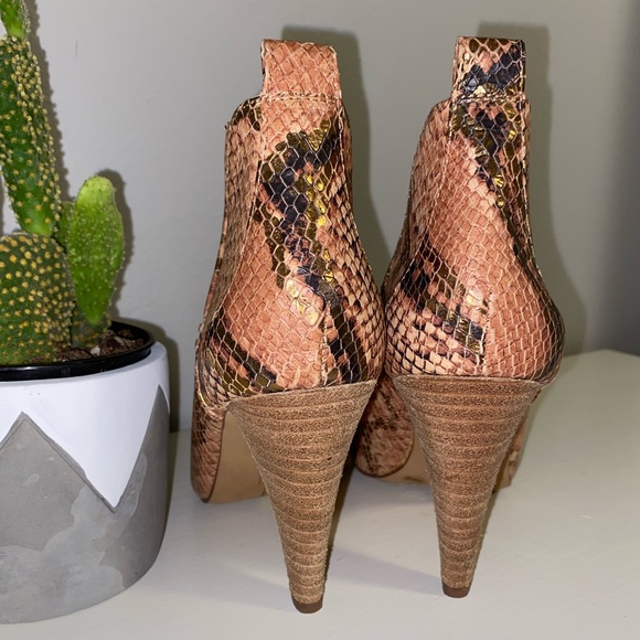NWOT Vince Camuto Snake Skin Animal Print Boot Open-Toe Heels — Size 5.5 - Picture 5 of 7